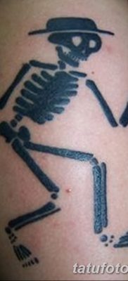 fotó egy csontváz tetoválásról, kelt 2017. augusztus 28 -án №014 - tetováló csontváz -