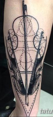 fotó tetoválás Hegedű kelt 2017.12.26. №035 - tetoválás hegedű -