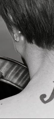 fotó tetoválás Hegedű kelt 2017.12.26. №042 - tetoválás hegedű -