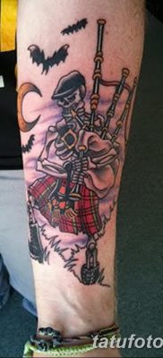 fotó tetoválás Hegedű kelt 2017.12.26. №057 - tetováló hegedű -