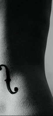 fotó tetoválás Hegedű kelt 2017.12.26. №063 - tetoválás hegedű -