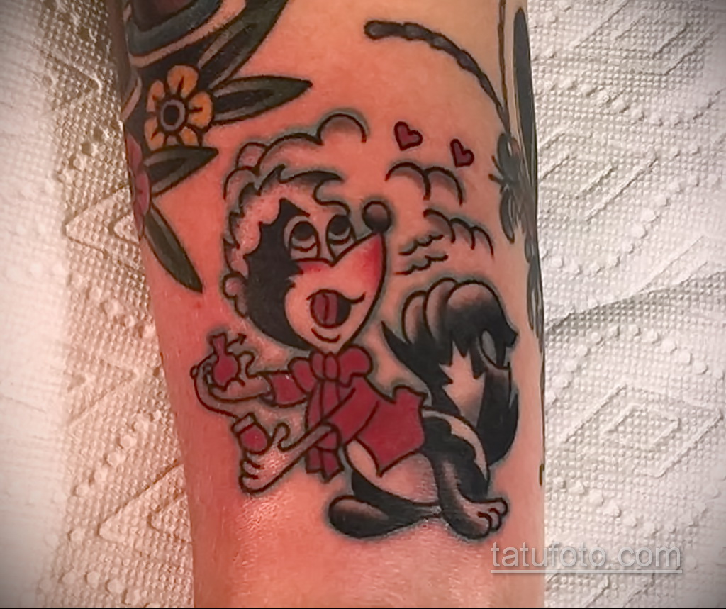 صورة وشم مع ظربان 03/28/2021 №422 - وشم الظربان -