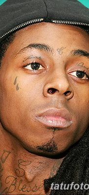 fotó egy könnycsepp tetoválásról az arcon, 2018.04.16. №038 - tetoválás szakadás az arcán -