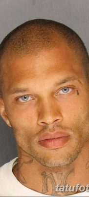 fotó egy könnycsepp tetoválásról az arcon, 2018.04.16. №043 - tetoválás szakadás az arcán -