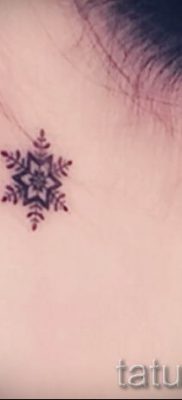 fotó egy hópehely tetoválásról egy cikkhez a hópehely tetoválás jelentéséről - tatufoto.ru - 59