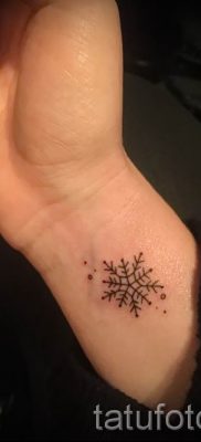 fotó egy hópehely tetoválásról a hópehely tetoválás jelentéséről szóló cikkhez - tatufoto.ru - 31