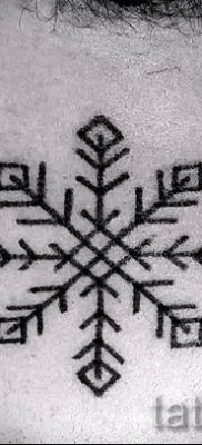 fotó egy hópehely tetoválásról a hópehely tetoválás jelentéséről szóló cikkhez - tatufoto.ru - 17