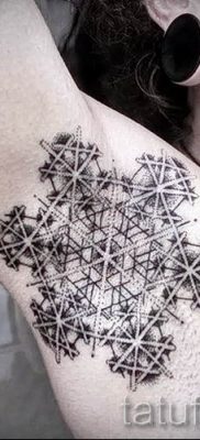 fotó egy hópehely tetoválásról egy cikkhez a hópehely tetoválás jelentéséről - tatufoto.ru - 15