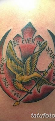 fotó a Mockingjay tetoválásról, 2017. 09. 25 -én, 049. sz. - Tattoo Hunger Games -