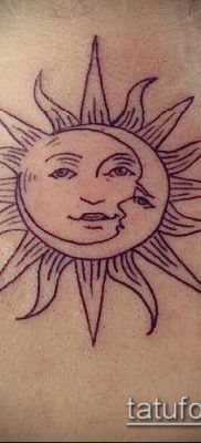 fotó a nap és a hold tetoválásról (jelentése) - példa egy érdekes tetoválási tervre - 052