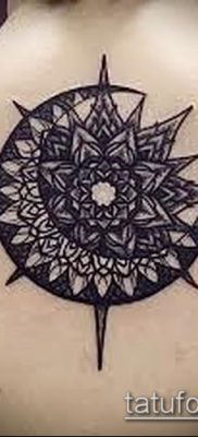 fotó a nap és a hold tetoválásról (jelentése) - példa egy érdekes tetoválási rajzra - 030