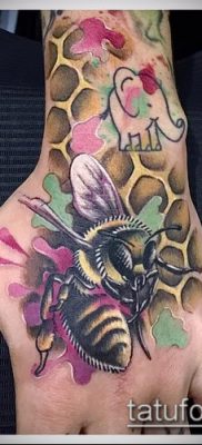 méhsejt tetoválás fotó (jelentése) - példa egy érdekes tetoválási tervre - 060