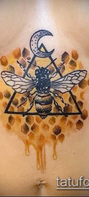 méhsejt tetoválás fotó (jelentése) - példa egy érdekes tetoválási tervre - 023