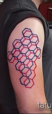 méhsejt tetoválás fotó (jelentése) - példa egy érdekes tetoválási rajzra - 013