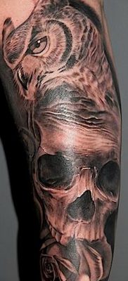 fotó bagoly tetoválásról koponyával 2017.10.23. №089 - tetoválóbagoly koponyával -