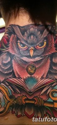 fotó bagoly tetoválásról, kulccsal, kelt, 2017.10.18. №038 - bagoly tetoválás kulccsal -