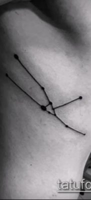 fotó egy csillagkép tetoválásról (jelentése) - példa egy érdekes tetoválási rajzra - 106