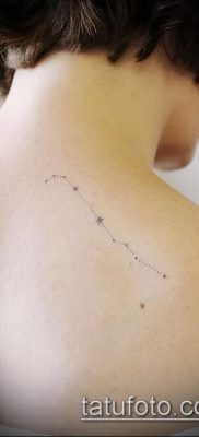 fotó egy csillagkép tetoválásról (jelentése) - példa egy érdekes tetoválási rajzra - 092