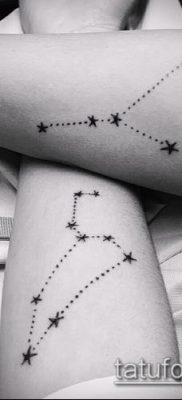 fotó egy csillagkép tetoválásról (jelentése) - példa egy érdekes tetoválási rajzra - 083