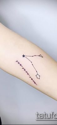 fotó egy csillagkép tetoválásról (jelentése) - példa egy érdekes tetoválási rajzra - 043