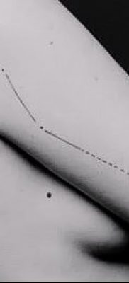 fotó egy csillagkép tetoválásról (jelentése) - példa egy érdekes tetoválásrajzra - 035