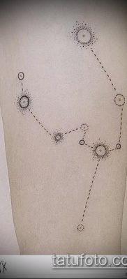 fotó egy csillagkép tetoválásról (jelentése) - példa egy érdekes tetoválásrajzra - 027