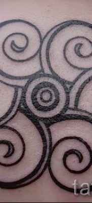 Fénykép egy spirál tetoválásról egy cikkhez a tetoválás jelentéséről ezzel a mintával - tatufoto.ru - 51