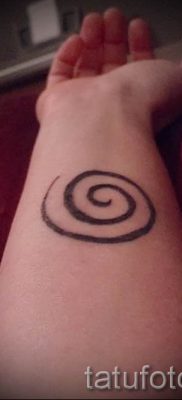 Fénykép egy spirál tetoválásról egy cikkhez a tetoválás jelentéséről ezzel a mintával - tatufoto.ru - 49