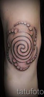 Fénykép egy spirális tetoválásról egy cikkhez a tetoválás jelentéséről ezzel a mintával - tatufoto.ru - 38