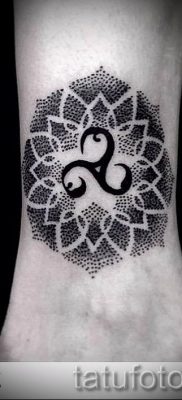 Fénykép egy spirál tetoválásról egy cikkhez a tetoválás jelentéséről ezzel a mintával - tatufoto.ru - 30