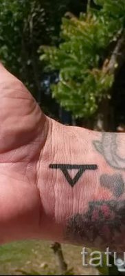 Fotó tetoválásról Régi szláv amulettek rúnák a jelentésről szóló cikkhez - tatufoto.ru - 6