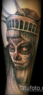foto TATTOO STATUE OF FREEDOM (Tattoo) (betydning) - eksempel tegning - 094
