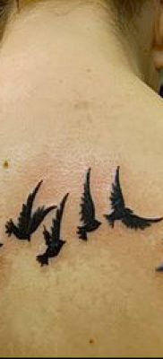 madár nyáj tetoválás # 961 a minta méltó változata, amely jól használható a madárcsapat átalakítására és alkalmazására tetoválásként a karon