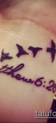 54. számú madárállomány tetoválás - a minta exkluzív változata, amely könnyen használható változtatásra és tetoválásként madárcsapat felhelyezésére a karra