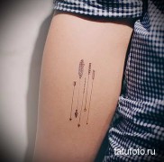 mit jelenthet a nyíl tetoválás