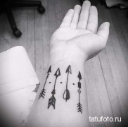 A nyíl tetoválás értéke 2242343444