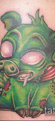 malac tetoválás # 768 a minta egyedi változata, amely sikeresen használható a disznó és a kakas tetoválás átalakítására és alkalmazására