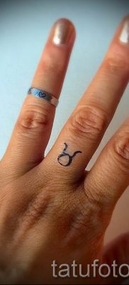 Fotó a Bika tetoválásról a Bika mintájú tetoválás jelentését bemutató cikkhez - tatufoto.ru - 26