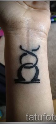 Fotó a Bika tetoválásról a Bika mintájú tetoválás jelentéséről szóló cikkhez - tatufoto.ru - 14