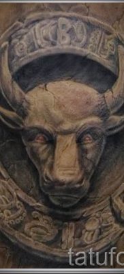 Fotó a Bika tetoválásról a Bika mintájú tetoválás jelentését bemutató cikkhez - tatufoto.ru - 7