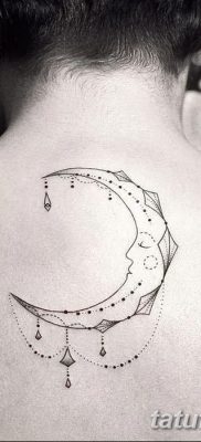 fotó egy pont tetoválásról, dátum: 2017.11.18., 010 - pont tetoválás -