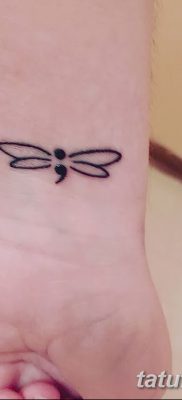fotó egy pont tetoválásról, dátum: 2017.11.18., 011 - pont tetoválás -