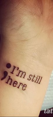 fotó egy pont tetoválásról, kelt 2017.11.18., 027 - pont tetoválás -