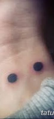 fotó egy pont tetoválásról, dátum: 2017.11.18., 030 - pont tetoválás -
