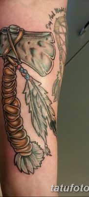 fotó a tomahawk tetoválásról, kelt 2017.10.21 -én №007 - tomahawk tetoválás -