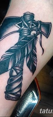 fotó a tomahawk tetoválásról, kelt 2017.10.21 -én №021 - tomahawk tetoválás -