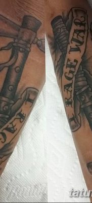 fotó a tomahawk tetoválásról, kelt 2017.10.21 -én №022 - tomahawk tetoválás -