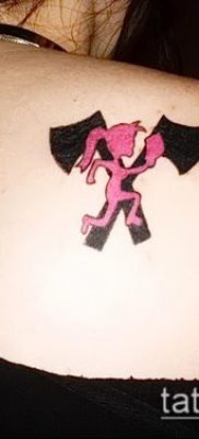 baltatetoválás fotó (érték) - példa egy érdekes tetoválási rajzra - 017