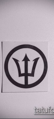 TIDO TIDOO OF TIDES №380 - a kép exkluzív változata, amely sikeresen használható átalakítására és alkalmazására tetoválásként, poszeidón tridenzeként