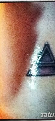 foto af en triadetatovering dateret 27-08-2017 №046 - triadetatovering -